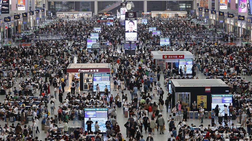 铁路返程客流将达高峰，铁路上海站预计到达旅客45.6万人