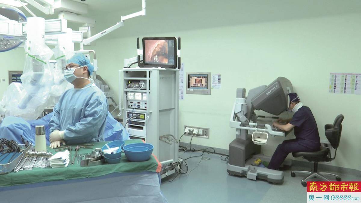 部分重点医院机器人手术有望提至80%