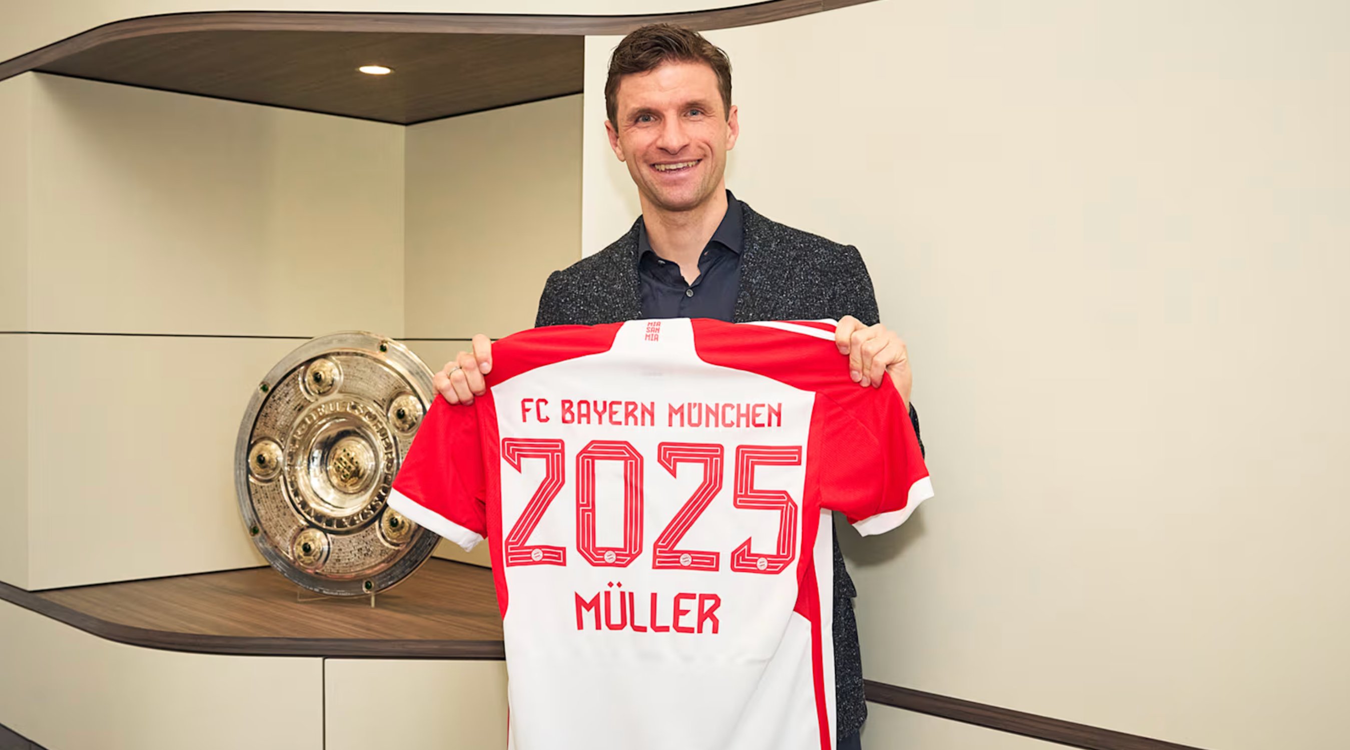 拜仁与穆勒续约至2025年